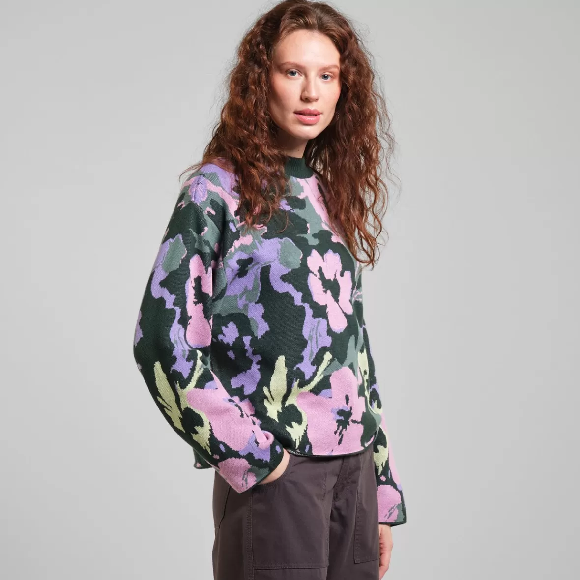 Knitwear | DEDICATED Sweater Limhamn Warped Flowers Multi Color