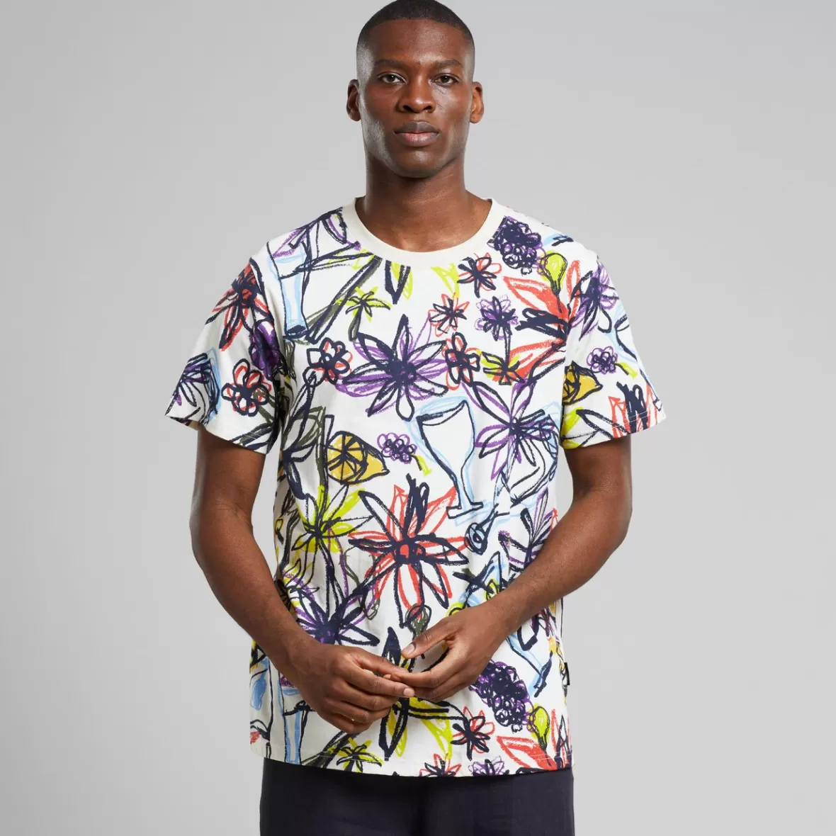 T-Shirts | DEDICATED T-shirt Stockholm Paradise Sketch AOP Oat White