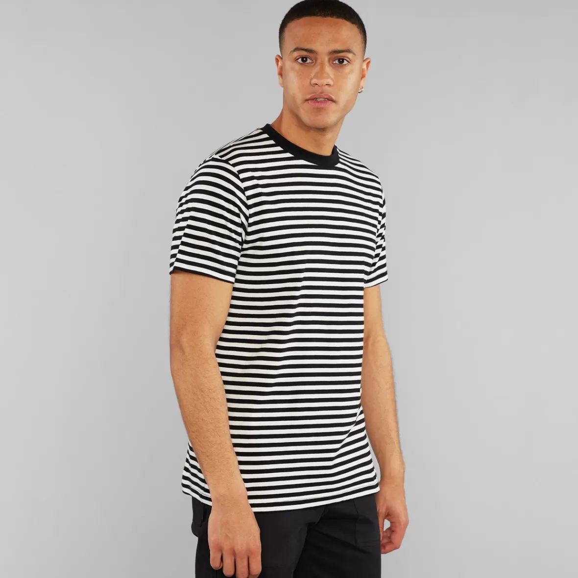 T-Shirts | DEDICATED T-shirt Stockholm Stripes Black/Off-White