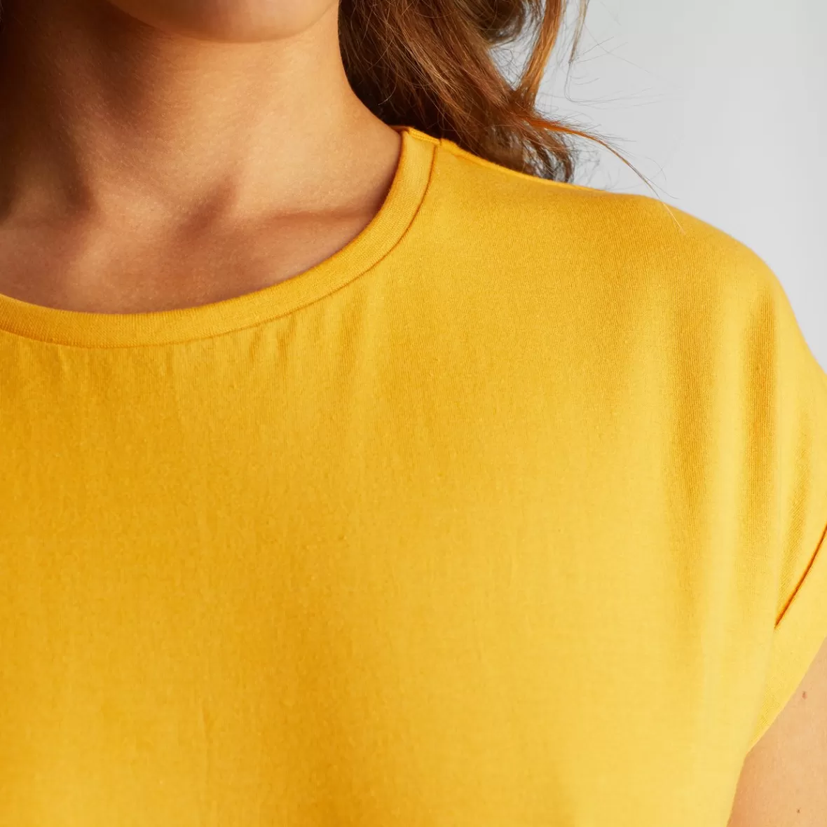 Base T-Shirts | Basics | DEDICATED T-shirt Visby Base Honey Yellow
