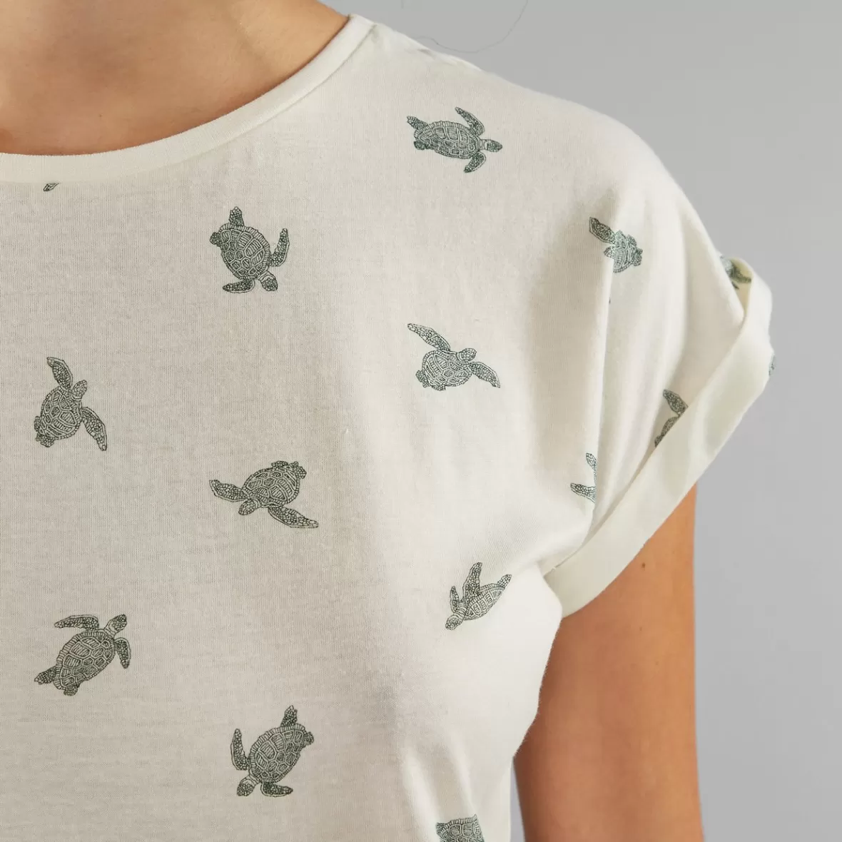 T-Shirts | DEDICATED T-shirt Visby Sea Turtles Off-White